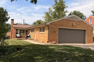 Photo of 8 Briarwood Avenue Bloomington IL 61701