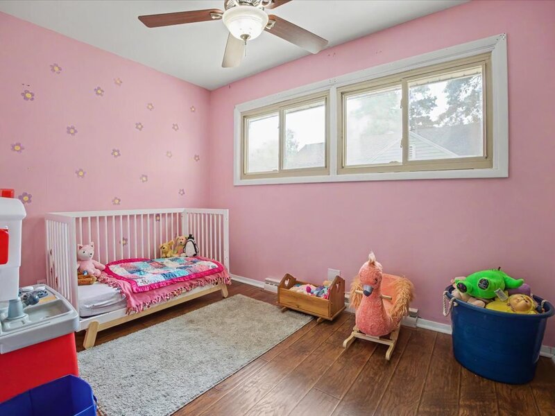 8 Briarwood Avenue Bloomington IL 61701