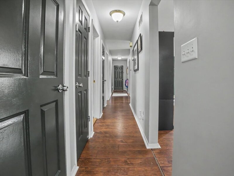 8 Briarwood Avenue Bloomington IL 61701