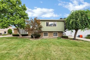Photo of 1734 W Rampart Road Addison IL 60101