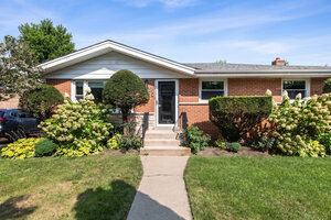 Photo of 8315 Parkside Avenue Morton Grove IL 60053