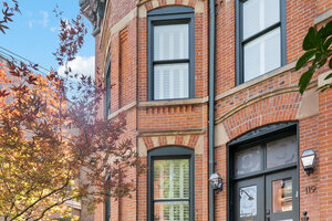 Photo of 119 W Delaware Place Chicago IL 60610
