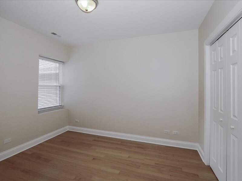 1939 W Granville Avenue Chicago IL 60660