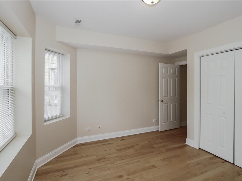 1939 W Granville Avenue Chicago IL 60660