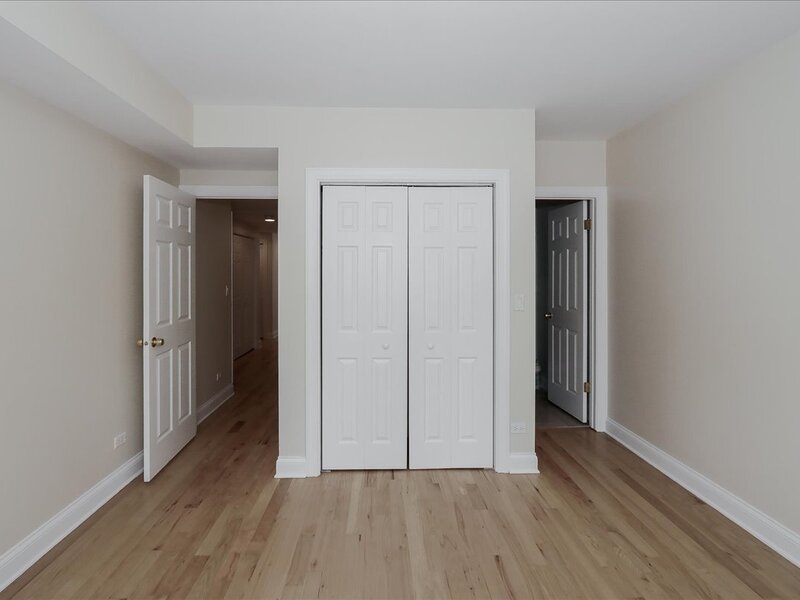 1939 W Granville Avenue Chicago IL 60660