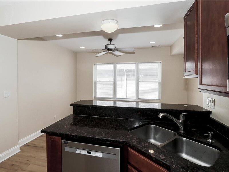 1939 W Granville Avenue Chicago IL 60660