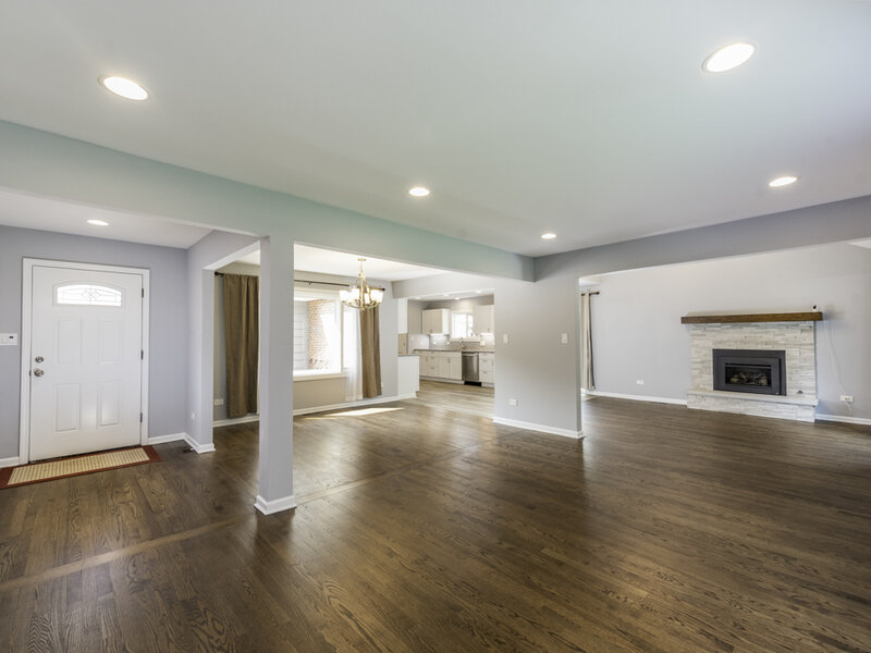579 Phillips Circle Antioch IL 60002