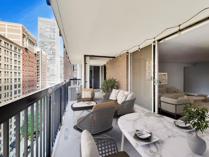201 E Chestnut Street Chicago IL 60611