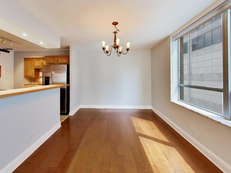 201 E Chestnut Street Chicago IL 60611