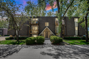 Photo of 214 Madison Street Joliet IL 60435 Unit 2B