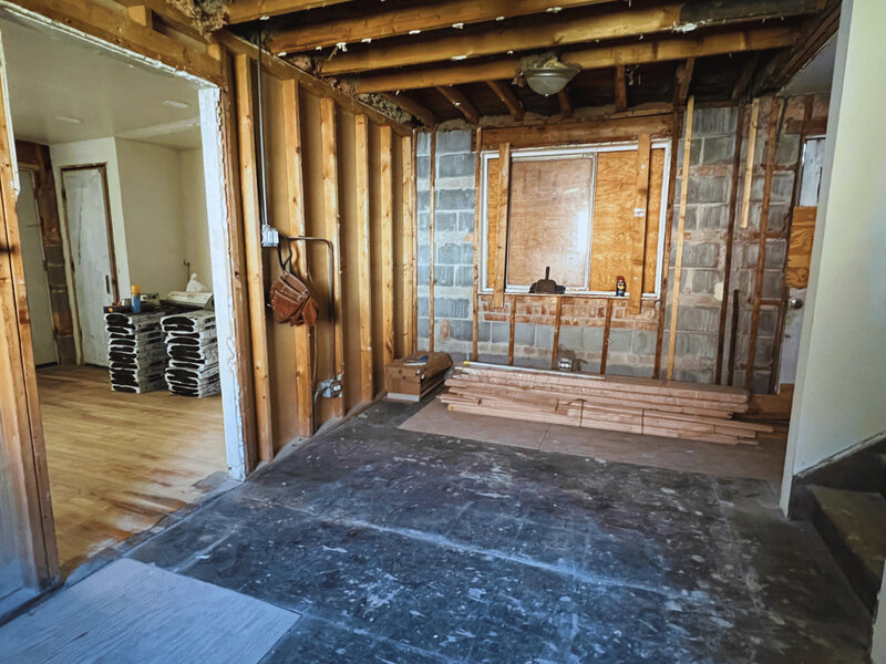 6728 S Carpenter Street Chicago IL 60621