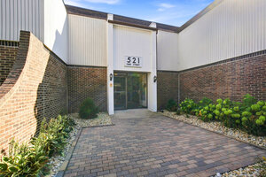 Photo of 521 73rd Street Downers Grove IL 60516 Unit 105