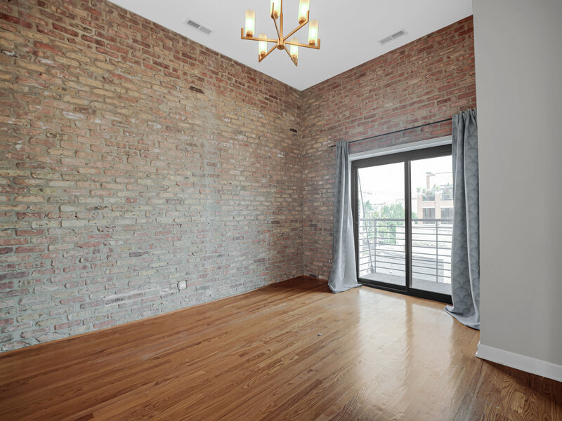 1552 W Fullerton Avenue Chicago IL 60614