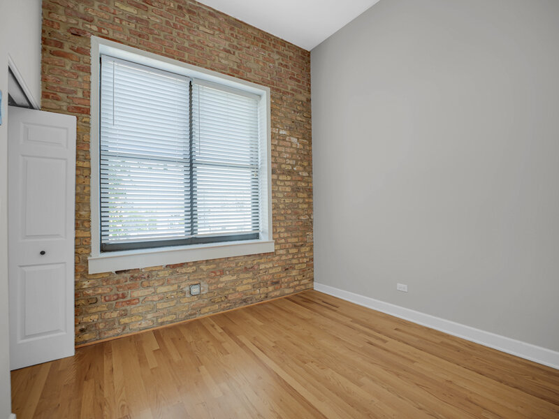 1552 W Fullerton Avenue Chicago IL 60614
