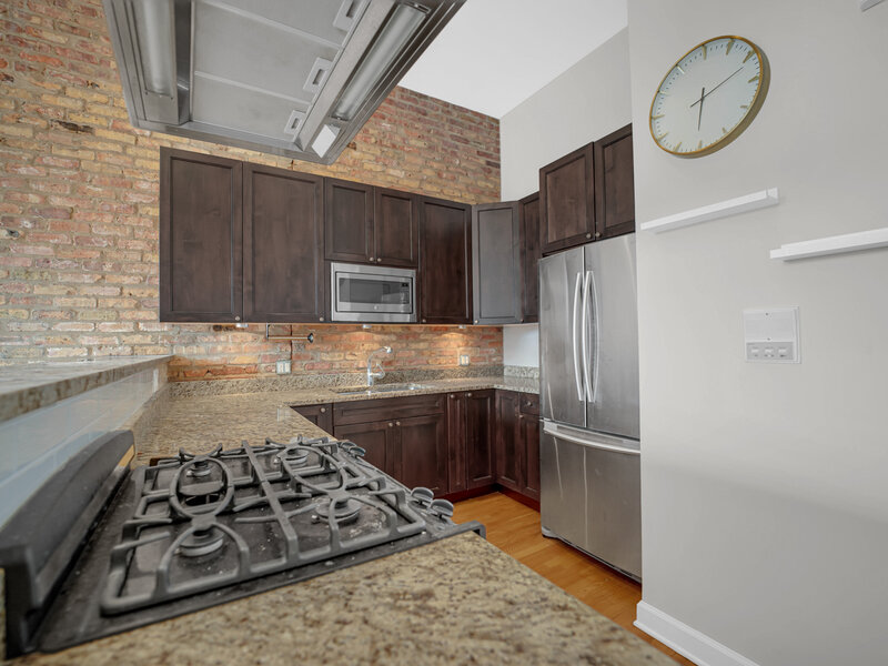 1552 W Fullerton Avenue Chicago IL 60614