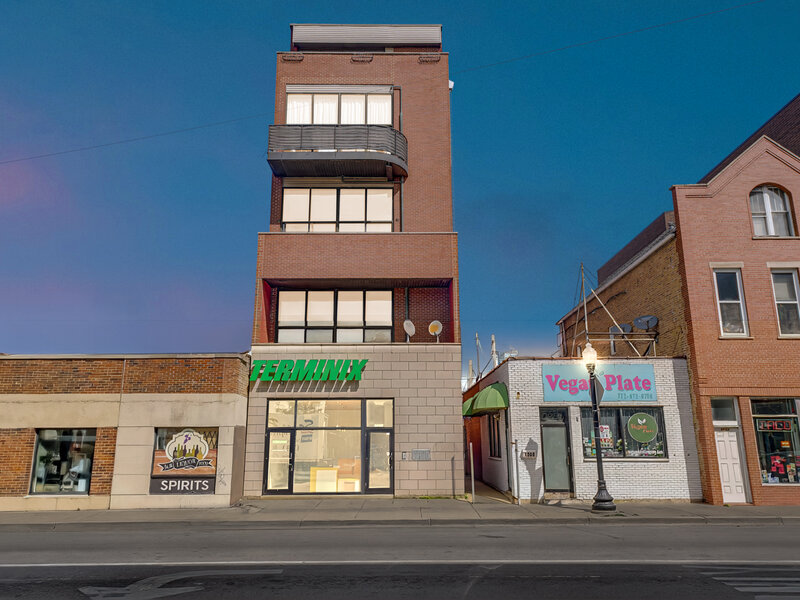 1552 W Fullerton Avenue Chicago IL 60614