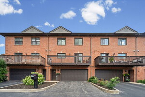 Photo of 1339 E Central Road Arlington Heights IL 60005