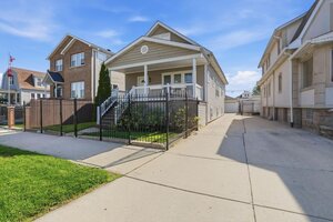 Photo of 2923 N New England Avenue Chicago IL 60634