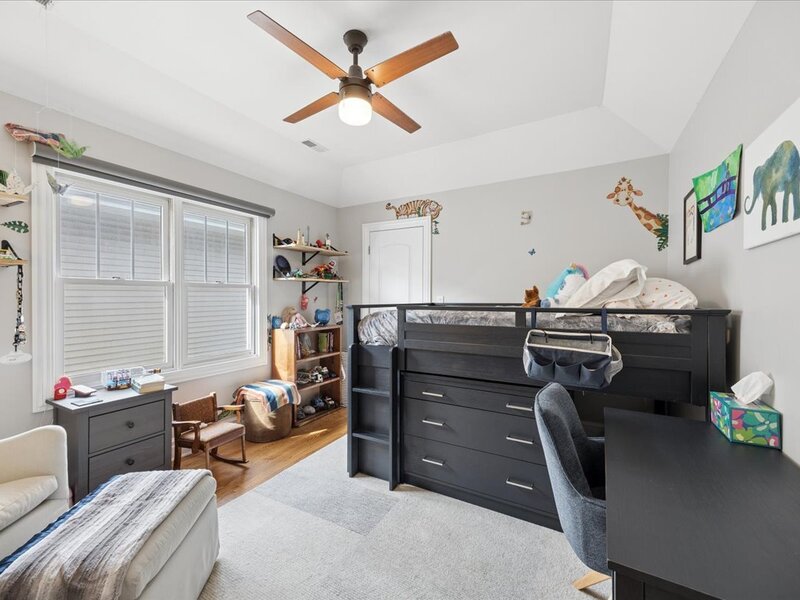 938 Mapleton Avenue Oak Park IL 60302