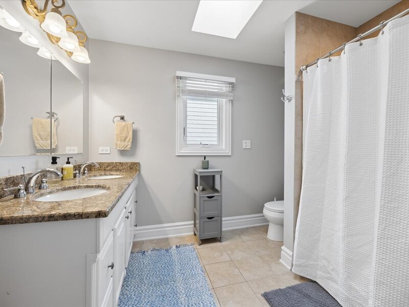 938 Mapleton Avenue Oak Park IL 60302