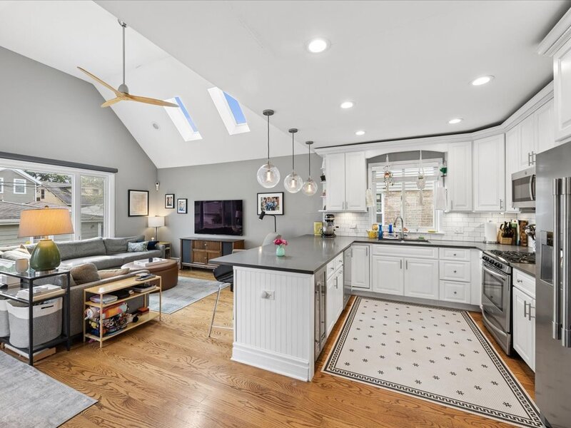 938 Mapleton Avenue Oak Park IL 60302