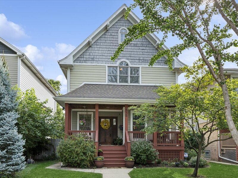 938 Mapleton Avenue Oak Park IL 60302