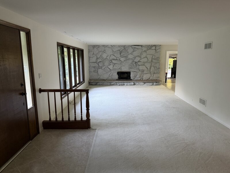 1842 Thomas Atkinson Road Inverness IL 60067