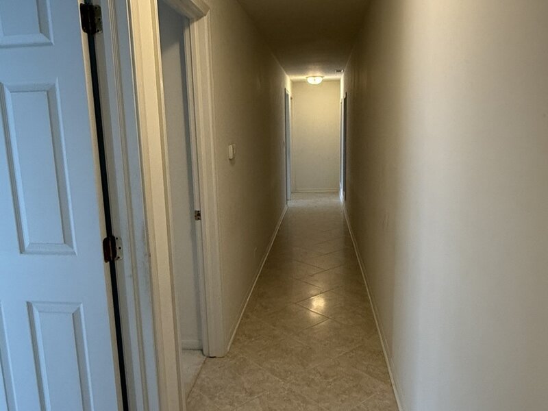 1842 Thomas Atkinson Road Inverness IL 60067