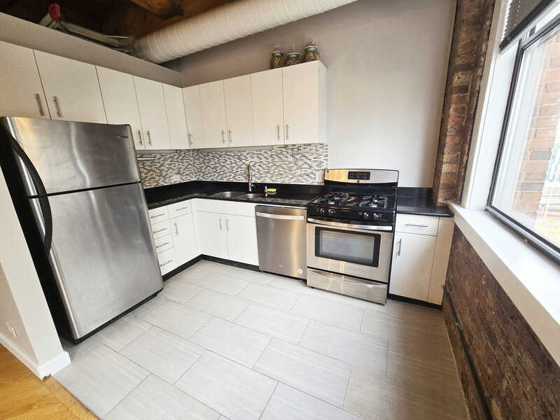 913 W Van Buren Street Chicago IL 60607