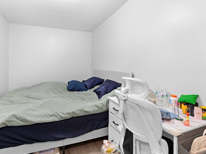 4607 S Wallace Street Chicago IL 60609