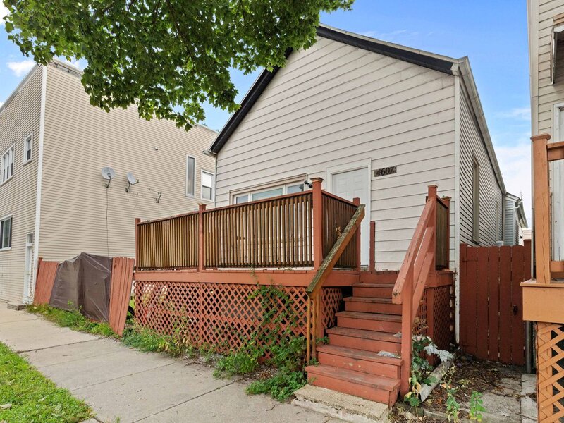 4607 S Wallace Street Chicago IL 60609