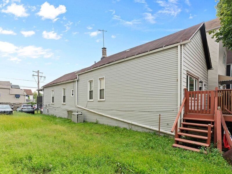 4607 S Wallace Street Chicago IL 60609