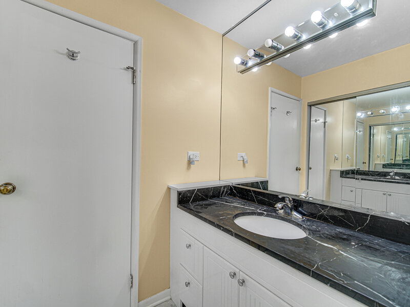 368 Dogwood Terrace Buffalo Grove IL 60089