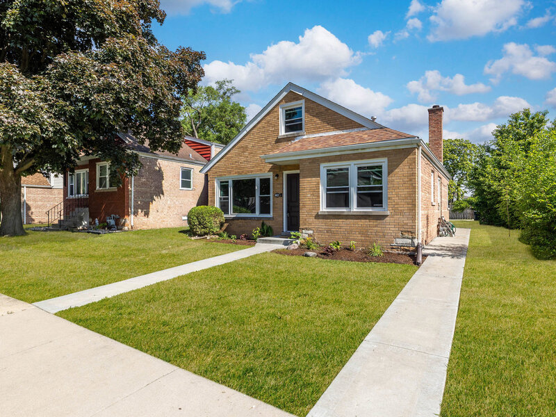8022 42nd Street Lyons IL 60534