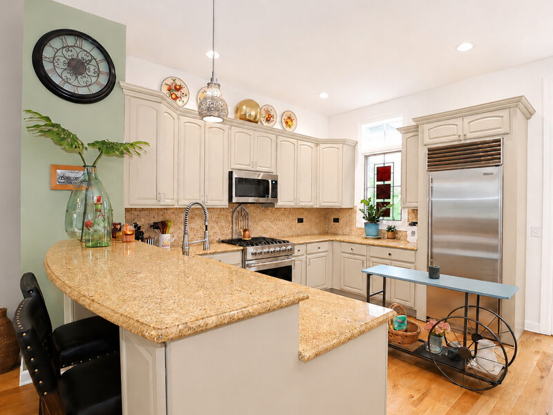 161 S Grove Avenue Elgin IL 60120