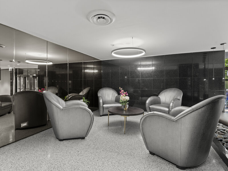 253 E Delaware Place Chicago IL 60611