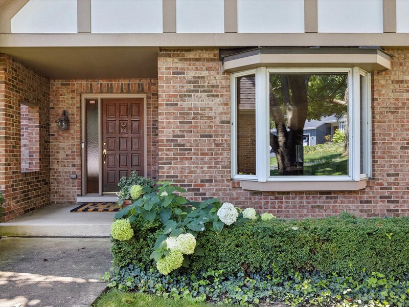 6402 Indian Head Court Indian Head Park IL 60525