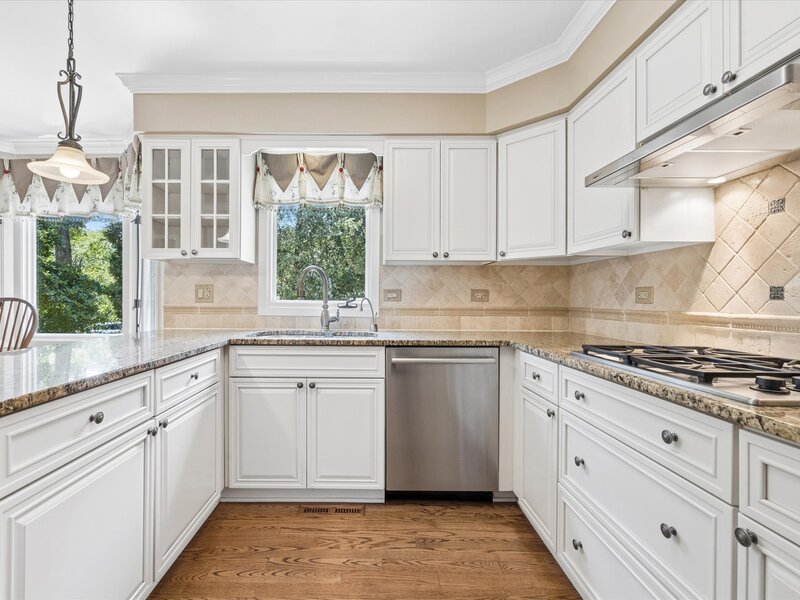 6402 Indian Head Court Indian Head Park IL 60525