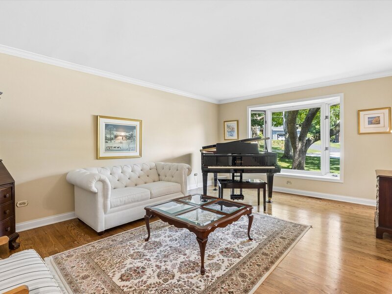 6402 Indian Head Court Indian Head Park IL 60525