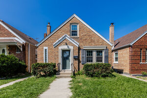 Photo of 5548 S Kilbourn Avenue Chicago IL 60629