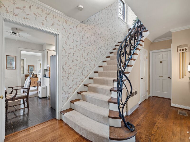 400 W Milburn Avenue Mount Prospect IL 60056