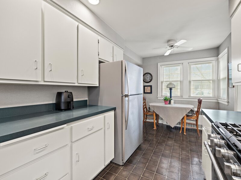 400 W Milburn Avenue Mount Prospect IL 60056
