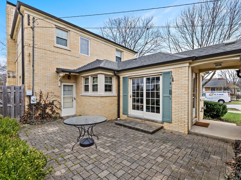 400 W Milburn Avenue Mount Prospect IL 60056
