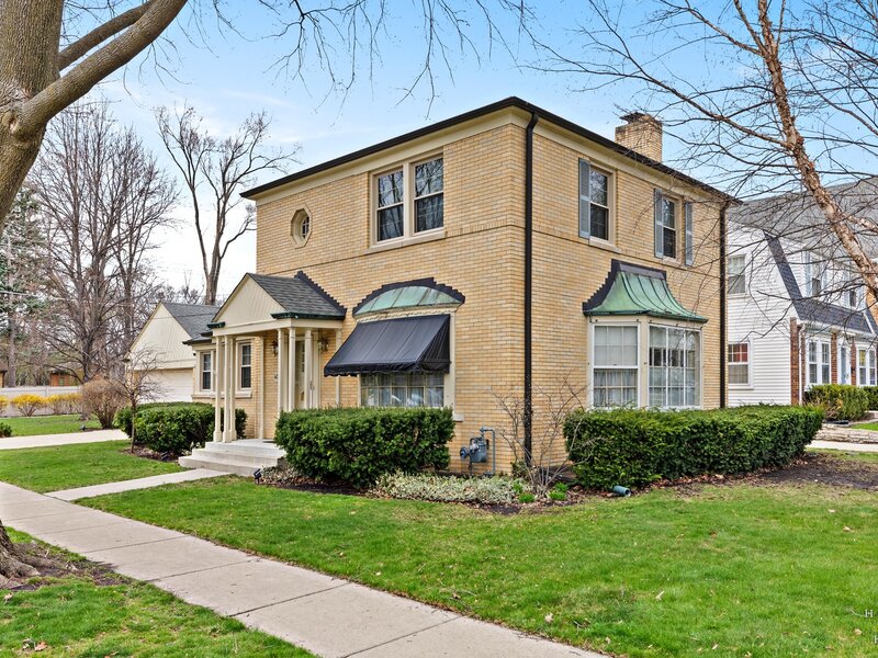 400 W Milburn Avenue Mount Prospect IL 60056