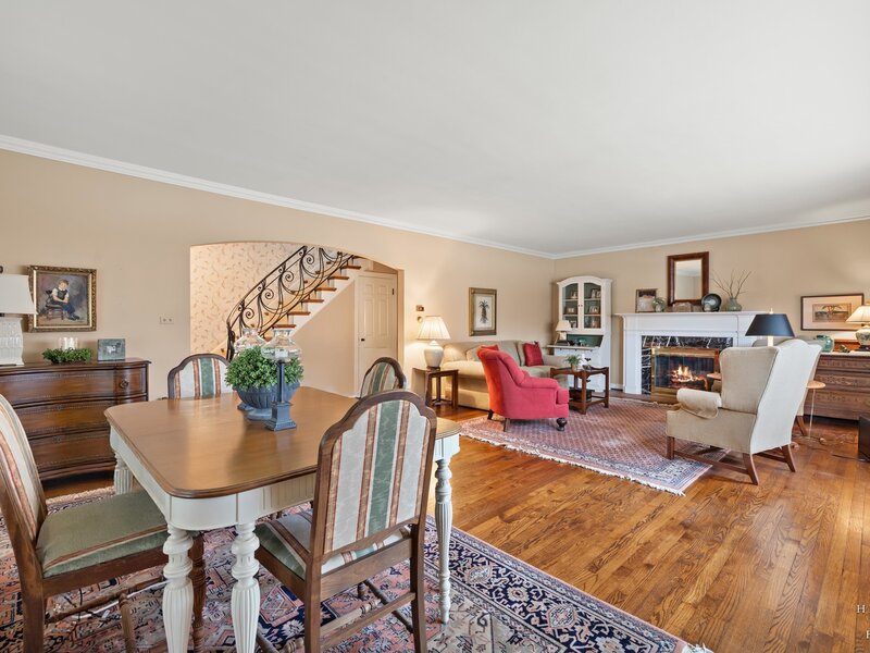 400 W Milburn Avenue Mount Prospect IL 60056