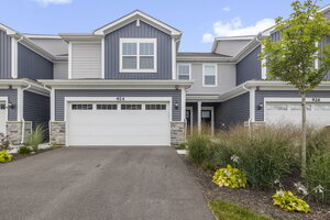 Photo of 924 Shagbark Lane West Dundee IL 60118