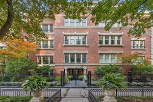 Photo of 1350 N State Parkway Chicago IL 60610
