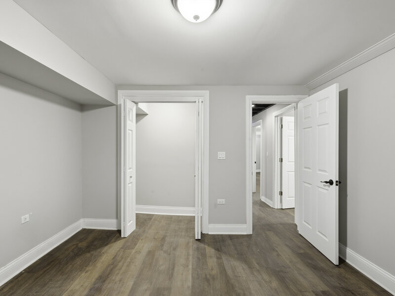 8418 S Essex Avenue Chicago IL 60617