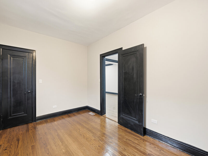 8418 S Essex Avenue Chicago IL 60617
