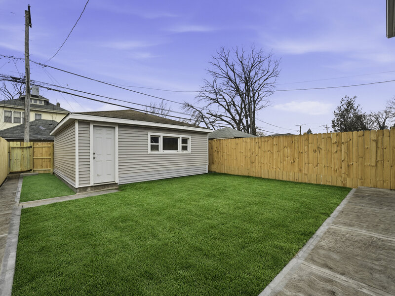 8418 S Essex Avenue Chicago IL 60617